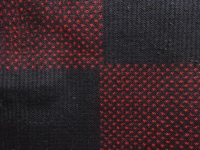 アンティーク　市松模様織り出し本場泥大島紬着物(5マルキ)